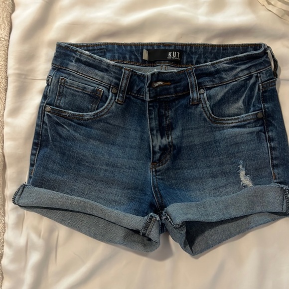 KUT from the cloth Madeline short - Picture 4 of 8